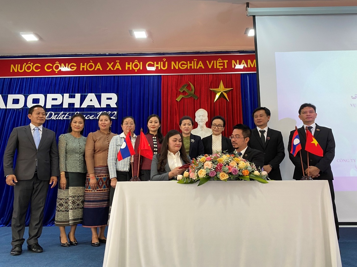 Công ty Indochina Holdings ký kết biên bản ghi nhớ với Vụ Trồng trọt Lào - 1 Công ty Indochina Holdings ký kết biên bản ghi nhớ với Vụ Trồng trọt Lào - 1