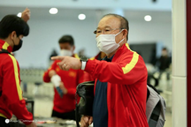 Đội tuyển Việt Nam đến Indonesia, chủ nhà bất ngờ gây khó