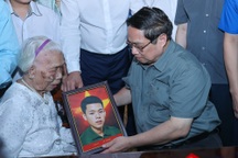 Món quà đặc biệt Thủ tướng tặng Mẹ Việt Nam anh hùng ở Quảng Trị