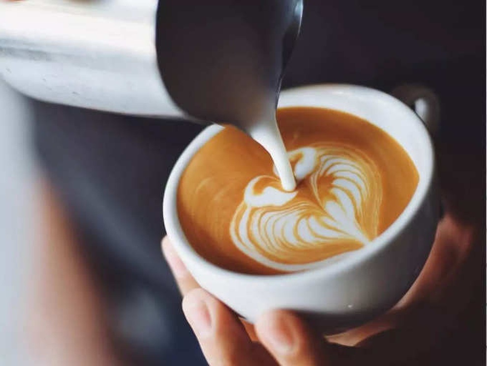 Những người thường xuyên uống cà phê nên bỏ 3 thói quen gây hại này - 1 Những người thường xuyên uống cà phê nên bỏ 3 thói quen gây hại này - 1