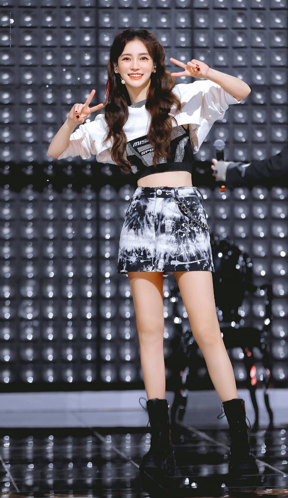 Angelababy: Nhan sắc lên hương nhưng diễn xuất nhạt nhòa - 11 Angelababy: Nhan sắc lên hương nhưng diễn xuất nhạt nhòa - 11