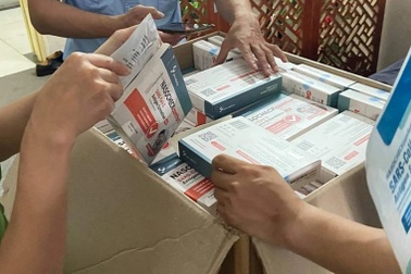 Thu hàng nghìn que test nhanh Covid-19 trôi nổi trên thị trường