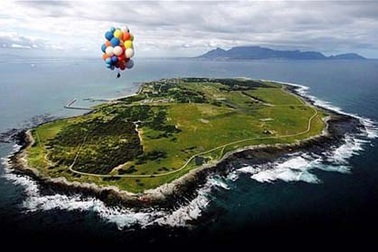 Bay gần 6km qua biển chỉ dùng bóng bay