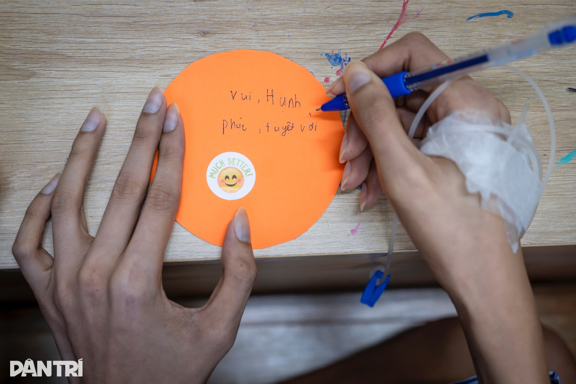 Lớp học đặc biệt gieo niềm tin sống cho bệnh nhi ung thư - 8 Lớp học đặc biệt gieo niềm tin sống cho bệnh nhi ung thư - 8