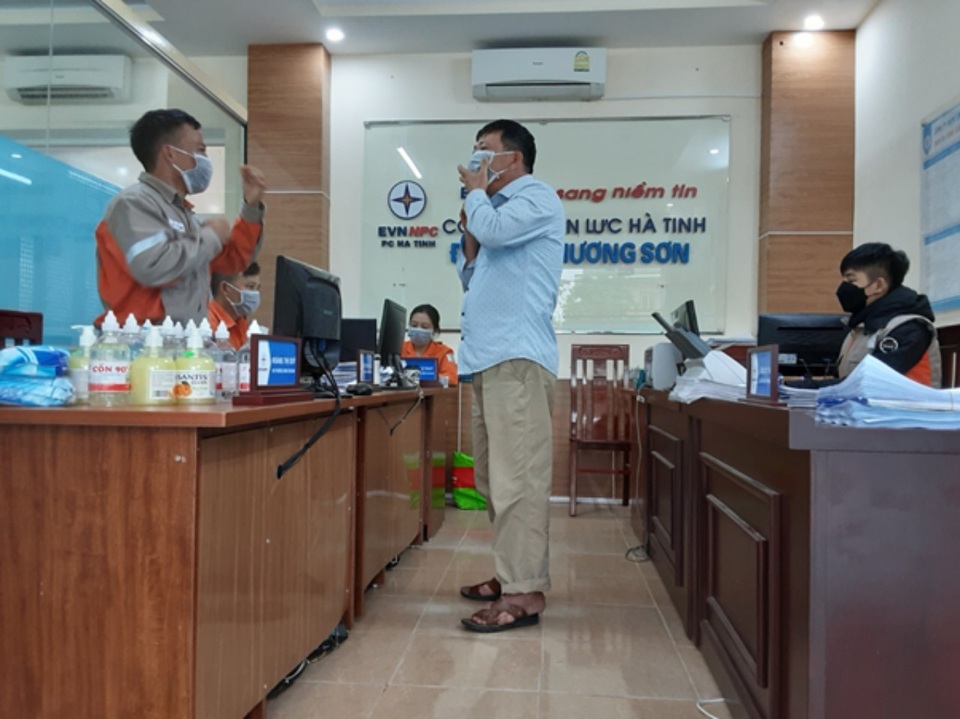 EVN và các đơn vị chủ động triển khai phòng, chống dịch Corona - 2 EVN và các đơn vị chủ động triển khai phòng, chống dịch Corona - 2