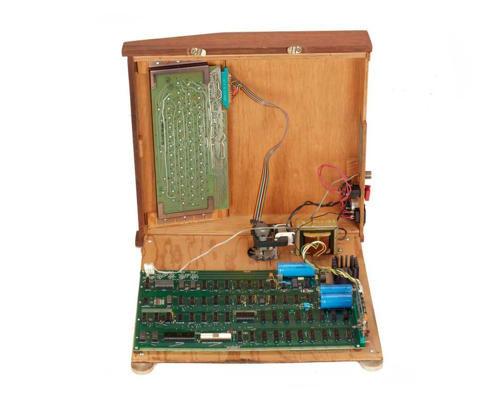 Máy tính cổ đời đầu của Apple được bán với giá hơn 11 tỷ đồng - 3 Máy tính cổ đời đầu của Apple được bán với giá hơn 11 tỷ đồng - 3