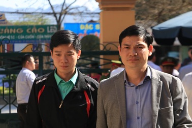 Tòa đề nghị khởi tố chú ruột của bác sĩ Hoàng Công Lương