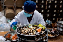 Tranh cãi thuốc thảo dược Trung Quốc có thể tiêu diệt virus corona