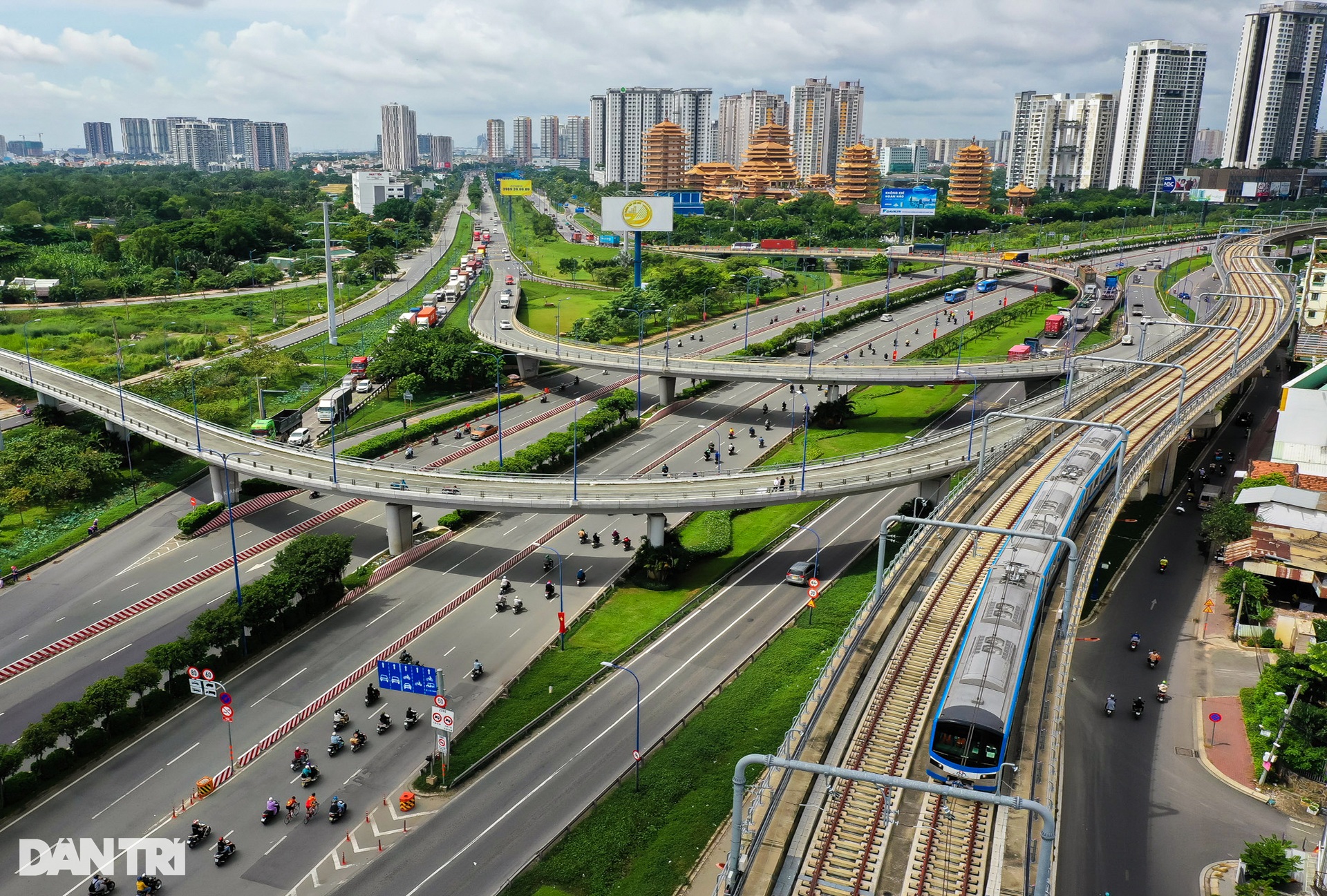 Diện mạo tuyến metro số 1 sau hơn 10 năm chờ đợi của người dân TPHCM - 7