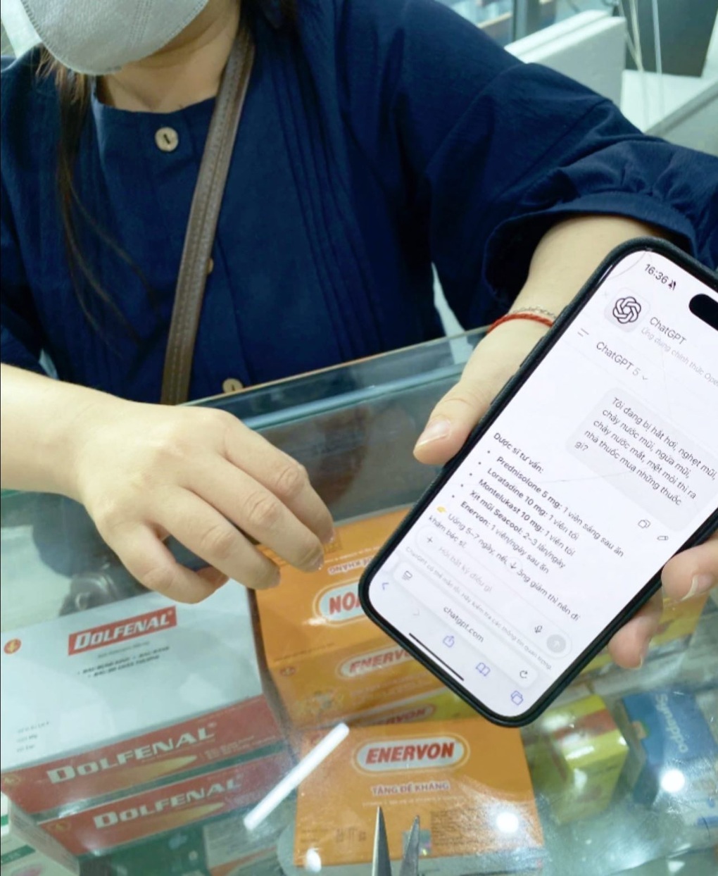 Nhiều người mua thuốc theo đơn Chat GPT: Bác sĩ chỉ điều nguy hiểm nhất - 1 Nhiều người mua thuốc theo đơn Chat GPT: Bác sĩ chỉ điều nguy hiểm nhất - 1