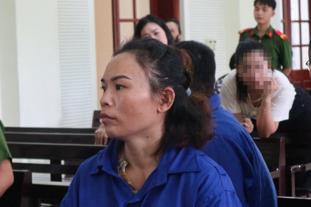 Tin lời hứa làm việc nhiều tiền, sơn nữ bị bán sang Trung Quốc - 1 Tin lời hứa làm việc nhiều tiền, sơn nữ bị bán sang Trung Quốc - 1