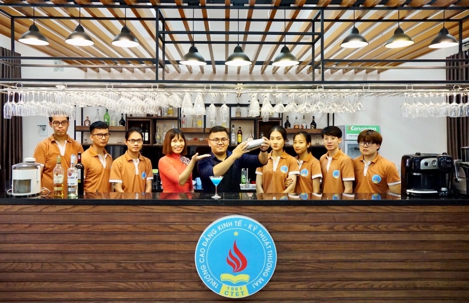 Trường Cao đẳng Kinh tế - Kỹ thuật Thương mại tuyển sinh hệ Cao đẳng chính quy năm 2020 - 3 Trường Cao đẳng Kinh tế - Kỹ thuật Thương mại tuyển sinh hệ Cao đẳng chính quy năm 2020 - 3