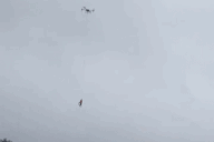 Dùng drone cứu thành công người bị lật thuyền trên sông