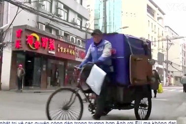 Hàng triệu nhân viên giao hàng ở Trung Quốc không nghỉ Tết