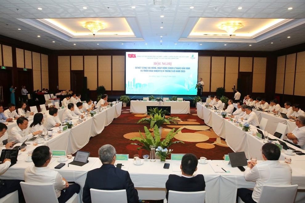 BSR và hành trình chuyển đổi năng lượng, nhiên liệu xanh - 1 BSR và hành trình chuyển đổi năng lượng, nhiên liệu xanh - 1