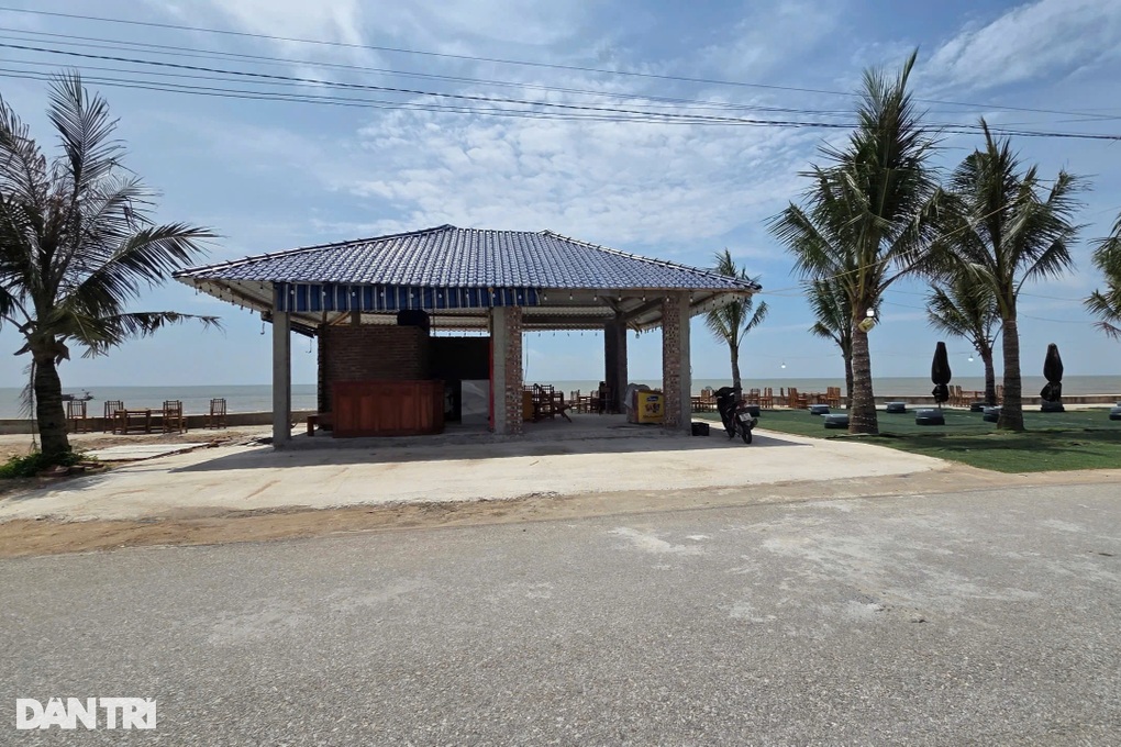 Loạt công trình trái phép tại khu du lịch nổi tiếng ở Thanh Hóa - 2 Loạt công trình trái phép tại khu du lịch nổi tiếng ở Thanh Hóa - 2