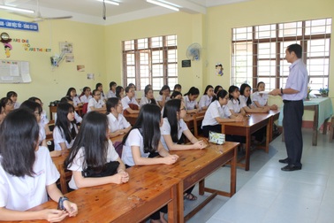 Phú Yên: Đề nghị dừng tuyển 910 biên chế giáo dục để xét tuyển đặc cách