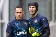 Petr Cech bất ngờ bị “trảm” ở trận chung kết FA Cup