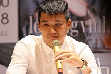 Nếu có đơn kiện, sẽ thu hồi tự truyện của cựu cầu thủ Công Vinh?