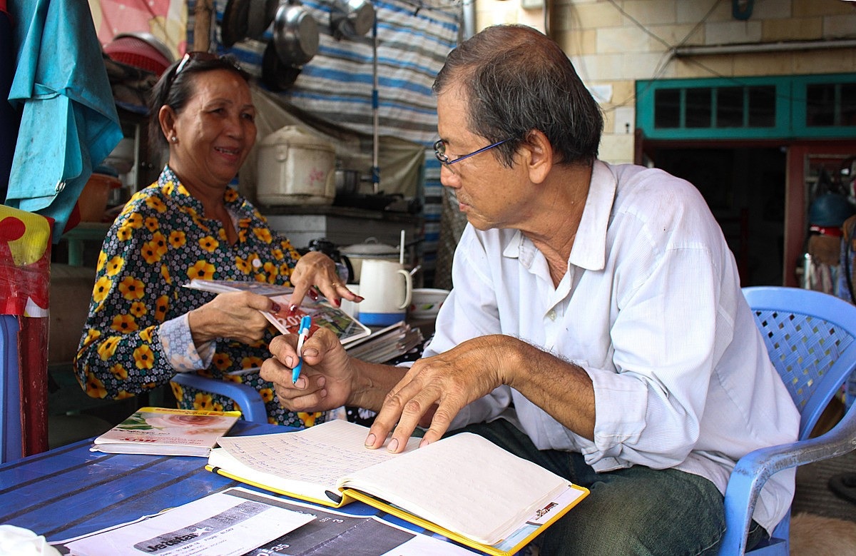 Cuộc sống không âm thanh của cặp vợ chồng tốt bụng giữa Sài Gòn - 2 Cuộc sống không âm thanh của cặp vợ chồng tốt bụng giữa Sài Gòn - 2