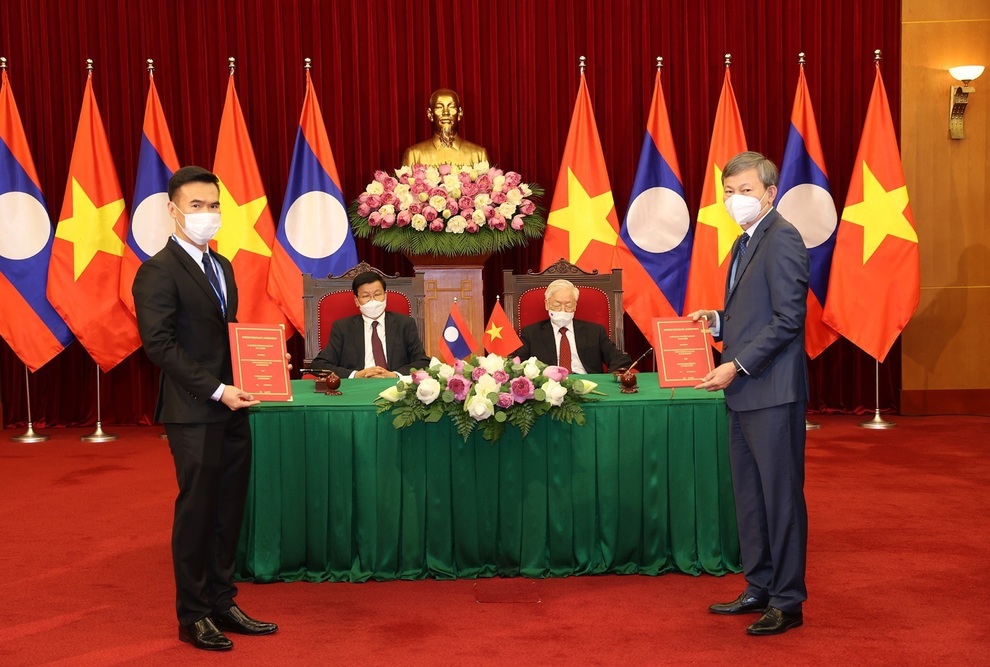 Tổng Bí thư hai nước Việt - Lào chứng kiến Lễ ký kết văn kiện hợp tác - 2 Tổng Bí thư hai nước Việt - Lào chứng kiến Lễ ký kết văn kiện hợp tác - 2