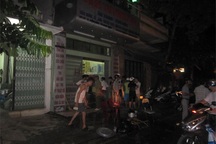 Bị đuổi việc, tạt cả xô axit vào gia đình chủ cũ