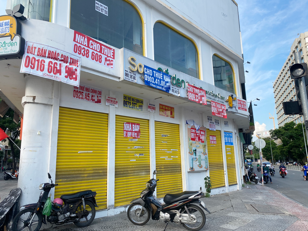 TPHCM: Mặt bằng cho thuê nửa tỷ đồng/tháng hạ giá sập sàn vẫn ế khách - 2 TPHCM: Mặt bằng cho thuê nửa tỷ đồng/tháng hạ giá sập sàn vẫn ế khách - 2