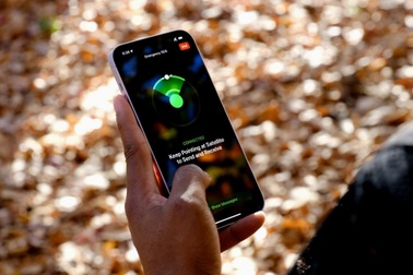 Tính năng liên lạc vệ tinh trên iPhone cứu mạng gia đình gặp nạn trên núi