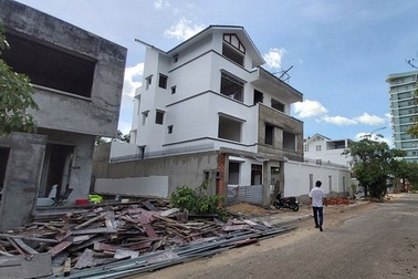 Mỹ Tho, Vũng Tàu: Chơi chiêu, làm liều khi bán đất