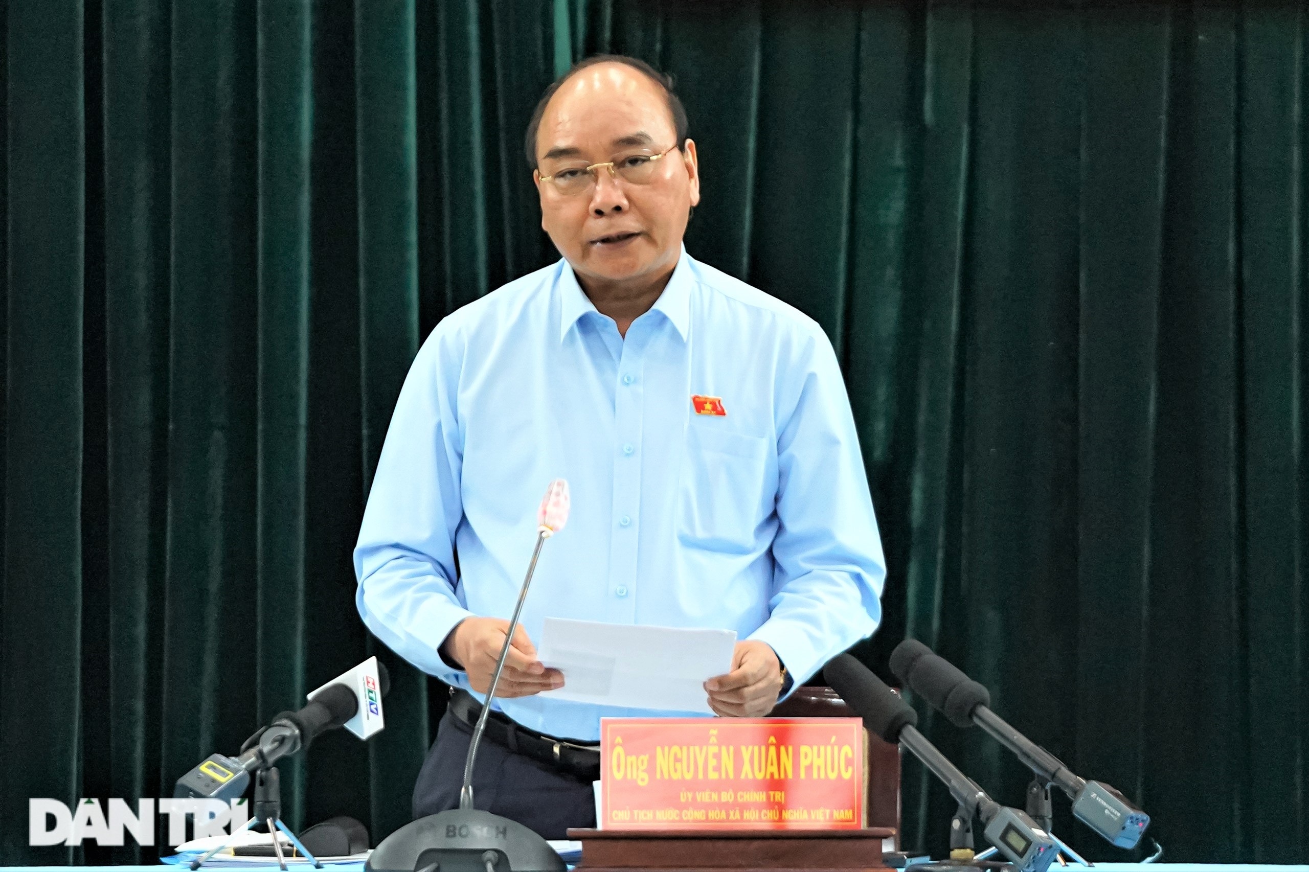 Chủ tịch nước: Nhiệm vụ quan trọng của TPHCM là níu chân người lao động - 6 Chủ tịch nước: Nhiệm vụ quan trọng của TPHCM là níu chân người lao động - 6