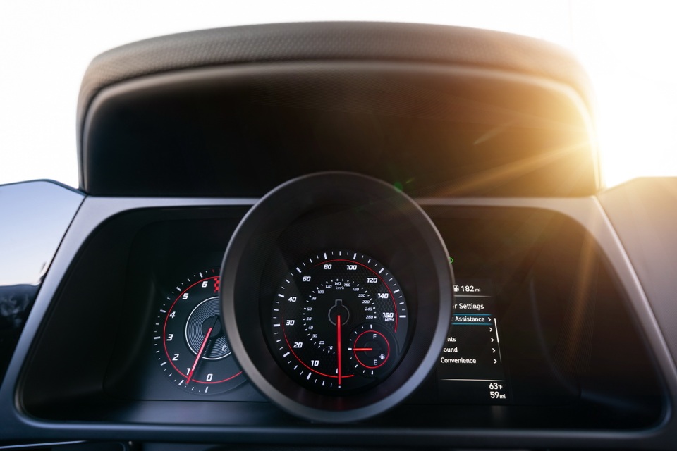 Hyundai Elantra N Line 2021 trình làng với động cơ hơn 200 mã lực - 28 Hyundai Elantra N Line 2021 trình làng với động cơ hơn 200 mã lực - 28