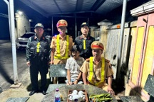 CSGT giải cứu bé gái 13 tuổi bị dụ dỗ đi từ Huế vào TPHCM