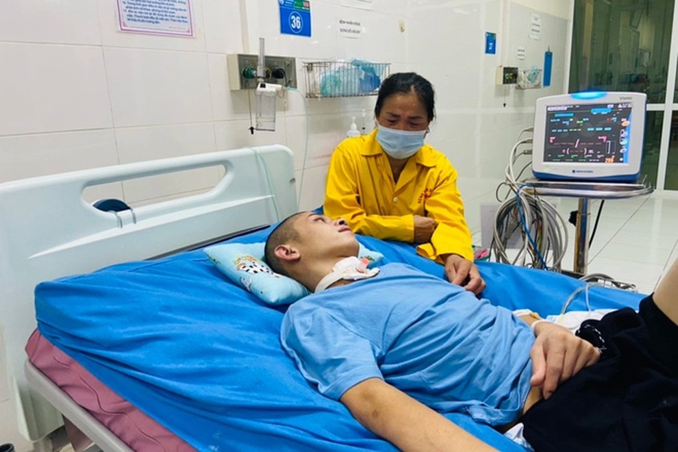 Bạn đọc giúp đỡ chàng trai gặp nạn khi đi xin việc giữa thời Covid-19 - 2 Bạn đọc giúp đỡ chàng trai gặp nạn khi đi xin việc giữa thời Covid-19 - 2