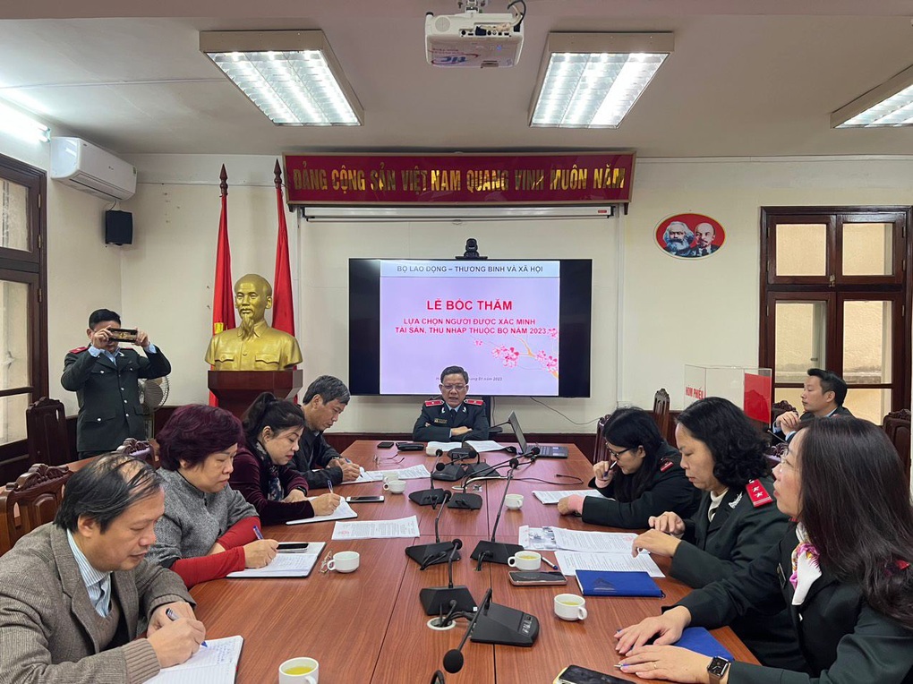 Xác minh ngẫu nhiên tài sản, thu nhập 23 cán bộ Bộ LĐ-TBXH - 1 Xác minh ngẫu nhiên tài sản, thu nhập 23 cán bộ Bộ LĐ-TBXH - 1