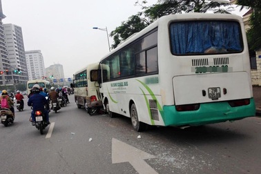 Hà Nội: Xe tang gây tai nạn liên hoàn, 1 người tử vong