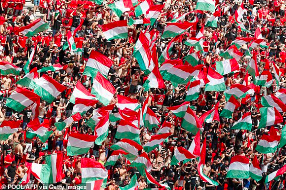 Bầu không khí rực lửa trên sân Puskas Arena trong ngày Hungary hòa Pháp - 2 Bầu không khí rực lửa trên sân Puskas Arena trong ngày Hungary hòa Pháp - 2
