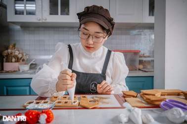 Thiếu nữ 9x làm bánh Giáng sinh, doanh thu tiền tỷ mỗi mùa Noel