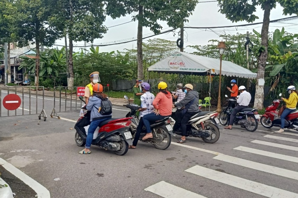 Hình ảnh ngày đầu phong tỏa toàn thành phố Bạc Liêu - 1 Hình ảnh ngày đầu phong tỏa toàn thành phố Bạc Liêu - 1