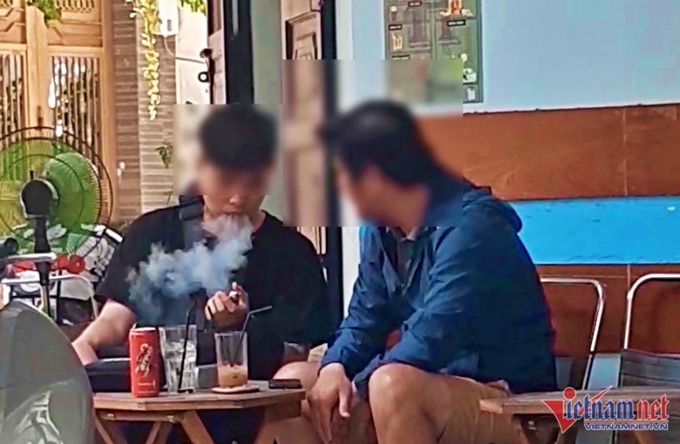 K. giới thiệu độ phê pha của loại dung dịch dành cho thuốc lá điện tử mới với PV.