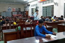 Thiếu tá CSGT bị quái xế tông gãy chân khi chặn nhóm đua xe