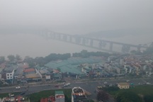 Trời Hà Nội mờ mịt trong ngày cuối năm, chất lượng không khí thấp báo động