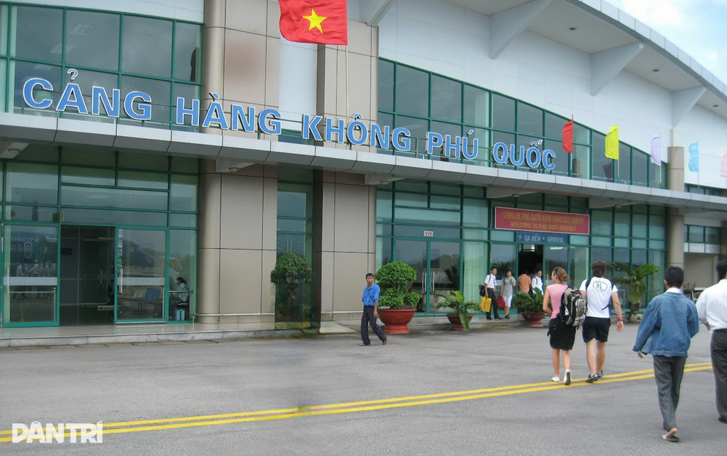 Vụ gần 300 khách Đài Loan bị bỏ ở Phú Quốc: Cục Du lịch yêu cầu làm rõ - 1 Vụ gần 300 khách Đài Loan bị bỏ ở Phú Quốc: Cục Du lịch yêu cầu làm rõ - 1