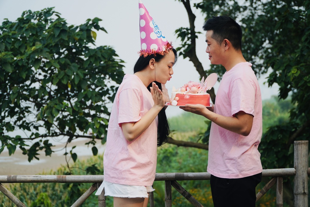 Chuyện tình sét đánh của mẹ đơn thân Hà Nội và chàng trai trẻ kém 10 tuổi - 5 Chuyện tình sét đánh của mẹ đơn thân Hà Nội và chàng trai trẻ kém 10 tuổi - 5