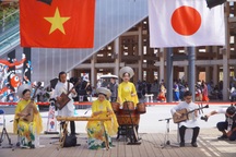 Nghệ sĩ biểu diễn tại Chương trình giao lưu văn hoá Việt Nam - Nhật Bản