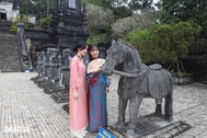 Hình tượng ngựa mập, gầy trong 6 khu lăng mộ vua Nguyễn ở Huế