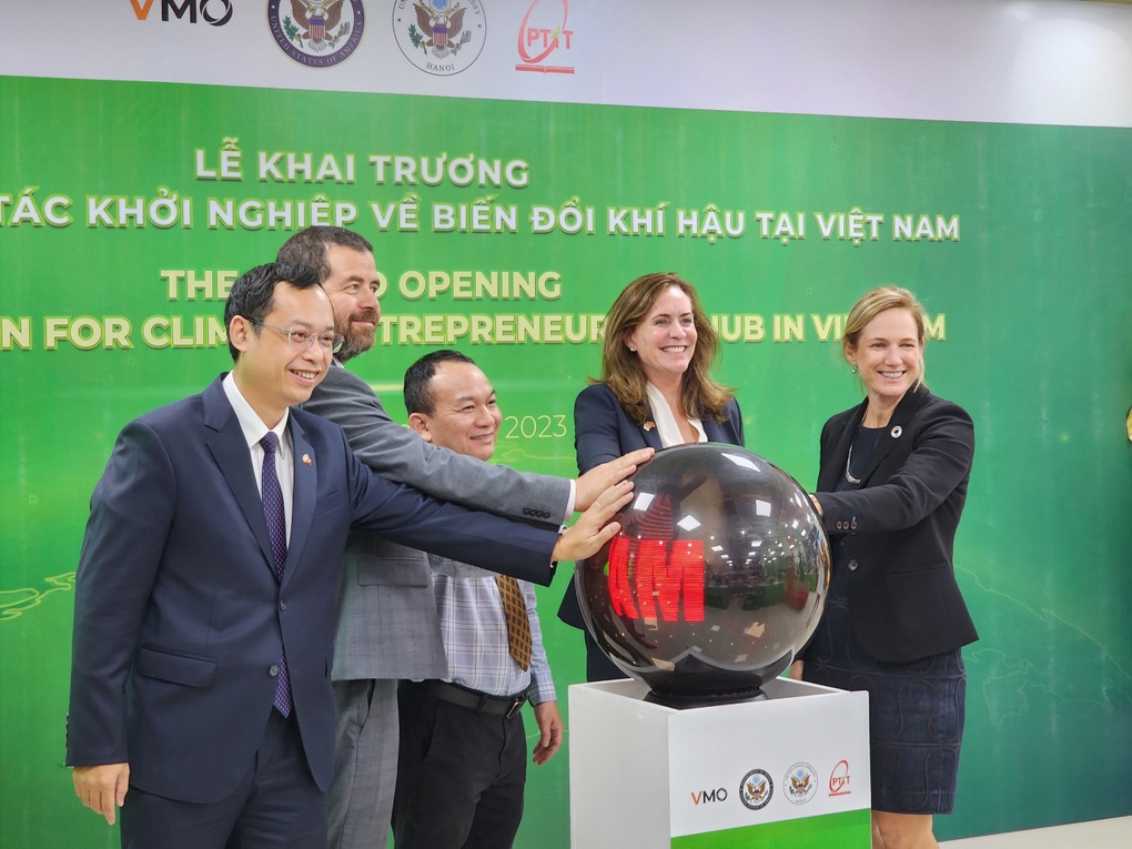 Việt - Mỹ mở trung tâm khởi nghiệp chống biến đổi khí hậu đầu tiên ở châu Á - 1 Việt - Mỹ mở trung tâm khởi nghiệp chống biến đổi khí hậu đầu tiên ở châu Á - 1
