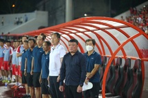 CLB Viettel phủ nhận thông tin chia tay HLV Trương Việt Hoàng