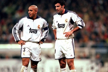 Hai ngôi sao Real Madrid Roberto Carlos và Luis Figo tái ngộ tại Việt Nam