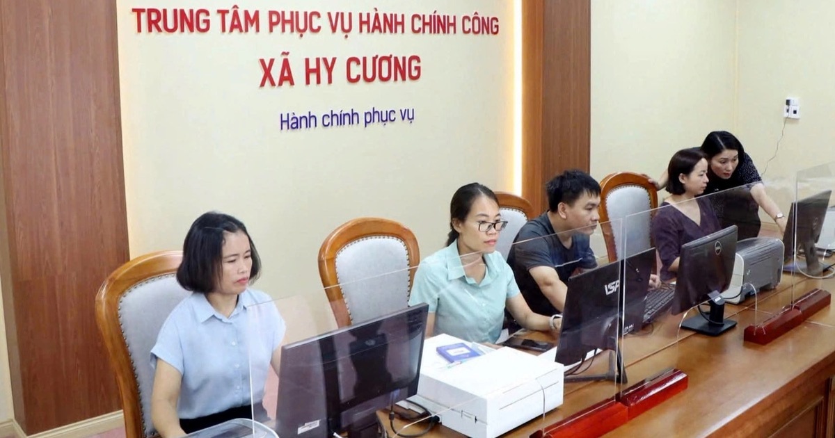Phú Thọ Triệu Tập 148 'Đội Xung Phong' Công Nghệ Số: Hỗ Trợ Cấp Tốc Cho Người Dân!