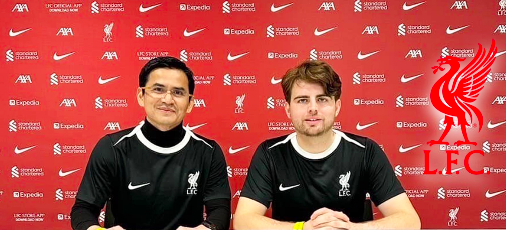 1. HLV Kiatisuk trở thành giám đốc học viện bóng đá trẻ của Liverpool tại Thái Lan.